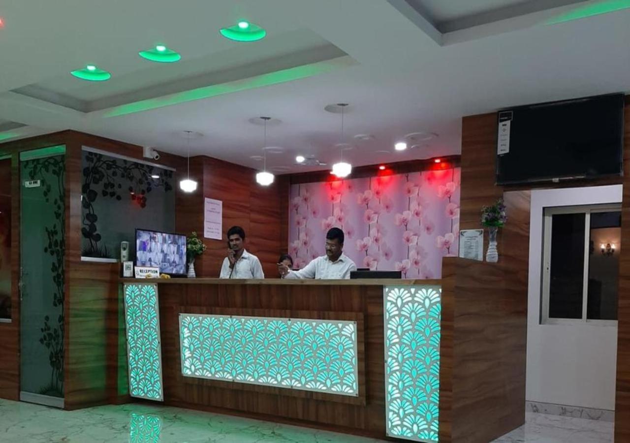 塞sk宫酒店 舍地 外观 照片